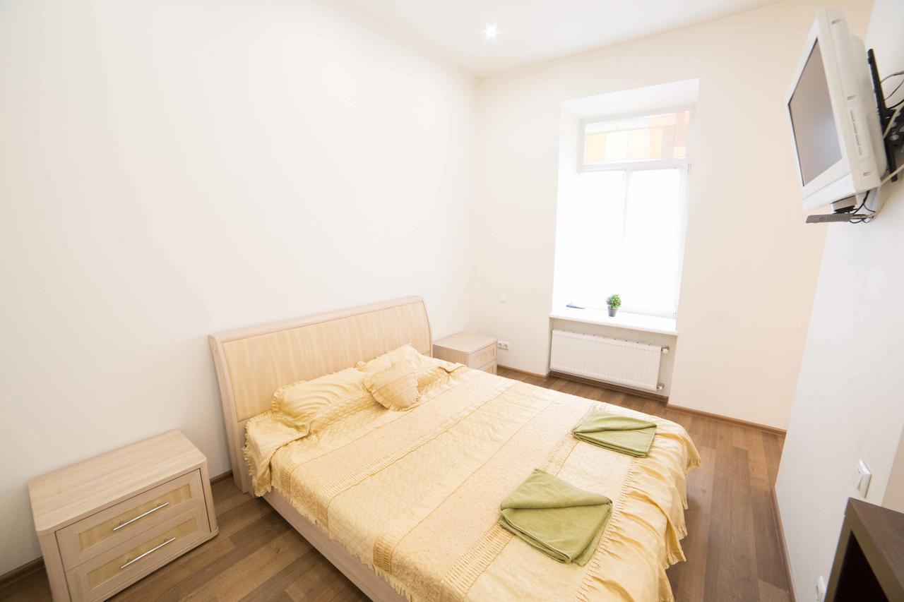 Chornovola 11 Apartment Lviv Centre Exterior photo